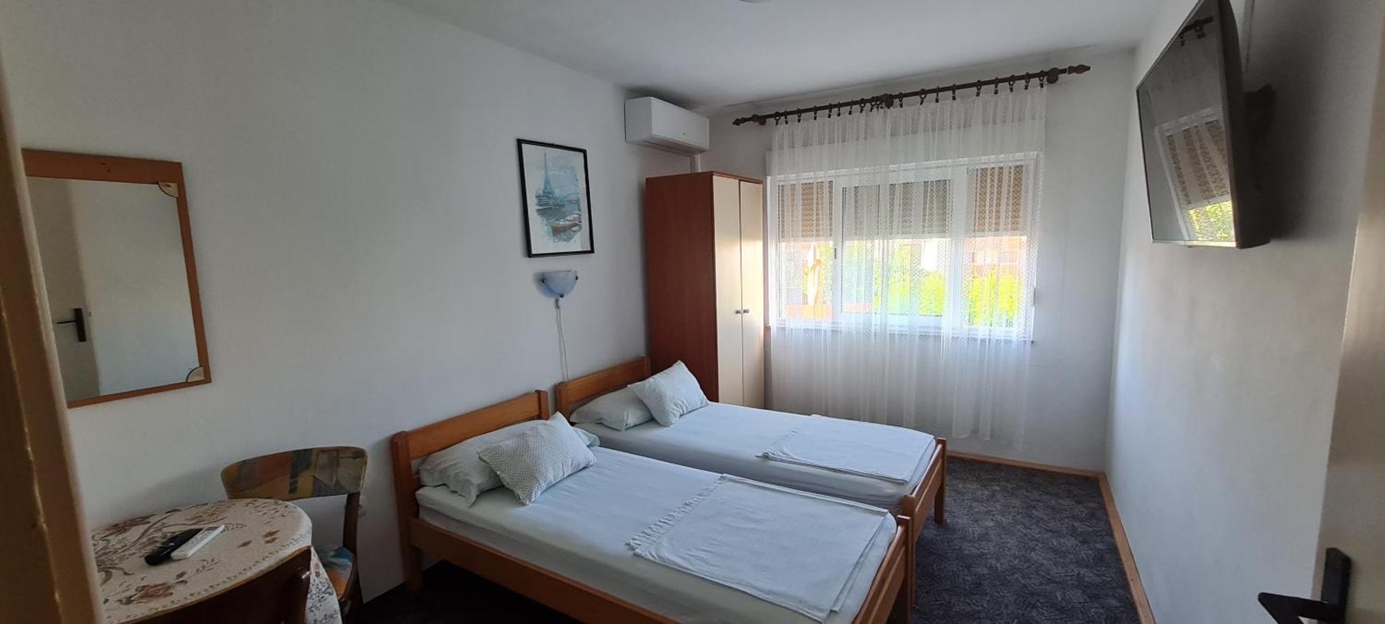 Paradiso Apartment *
