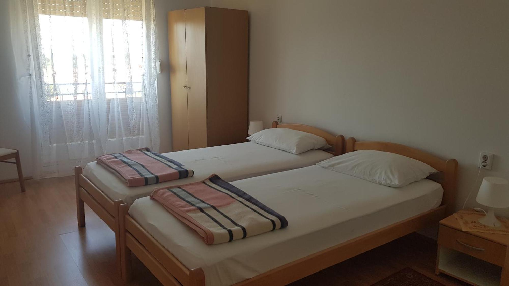 Paradiso Apartment *